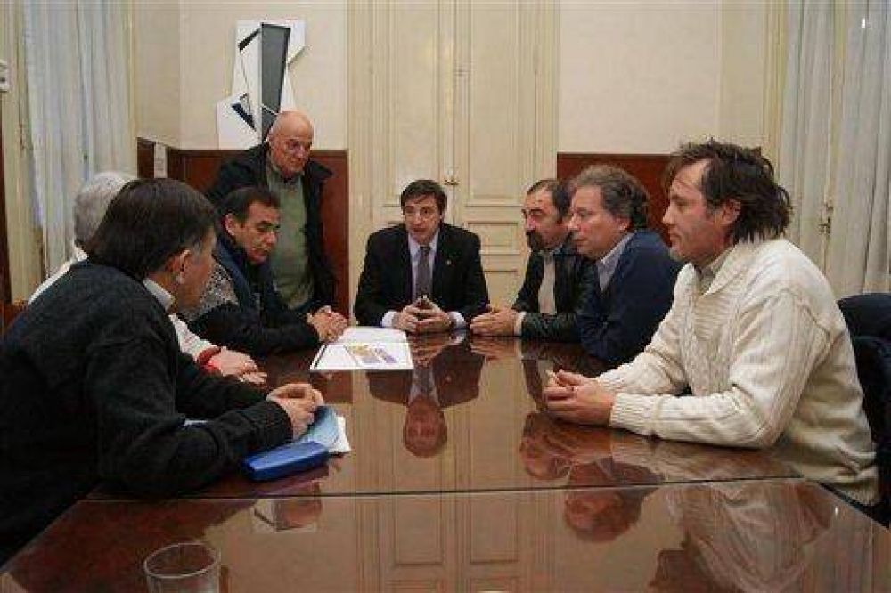 Oscar Luciani recibi� a las autoridades del Organismo Provincial para el Desarrollo Sostenible