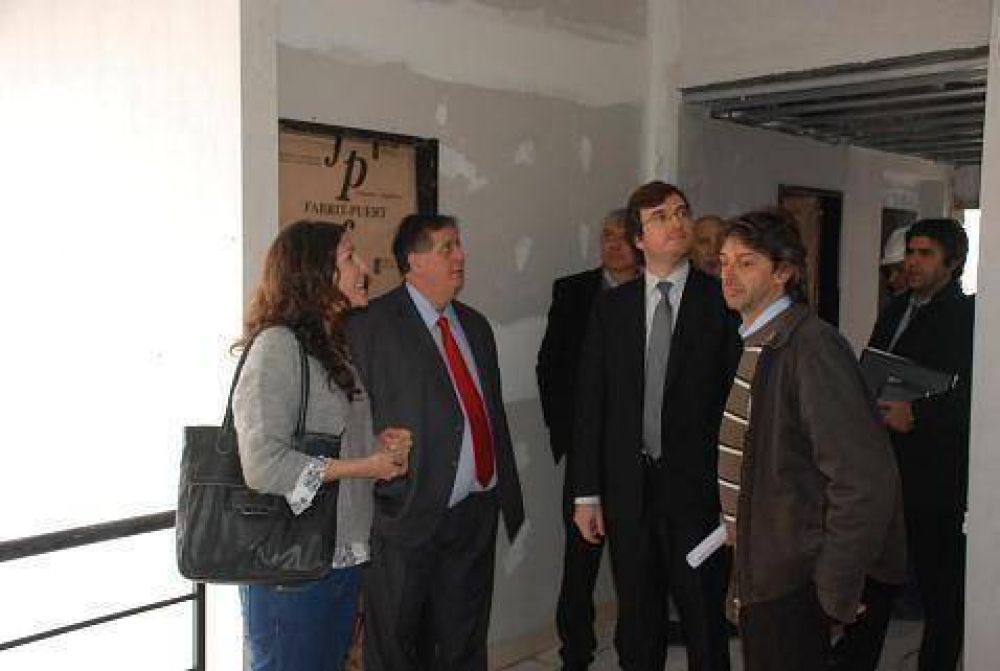 Recorrida por las obras del nuevo Dispensario de V�as Respiratorias