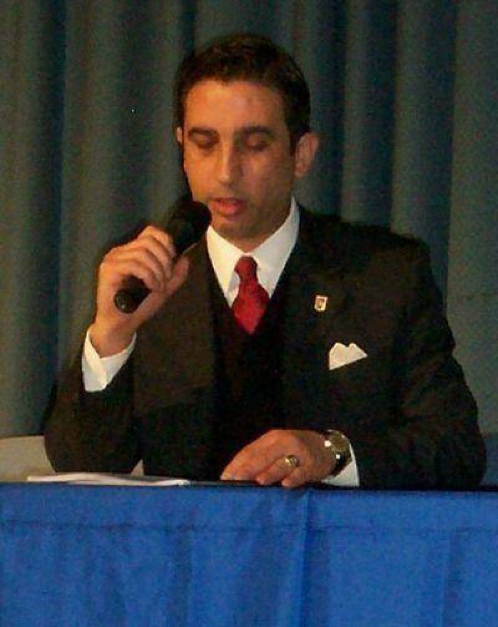 Conferencia Abierta Sobre La Creaci�n De La Bandera Municipal