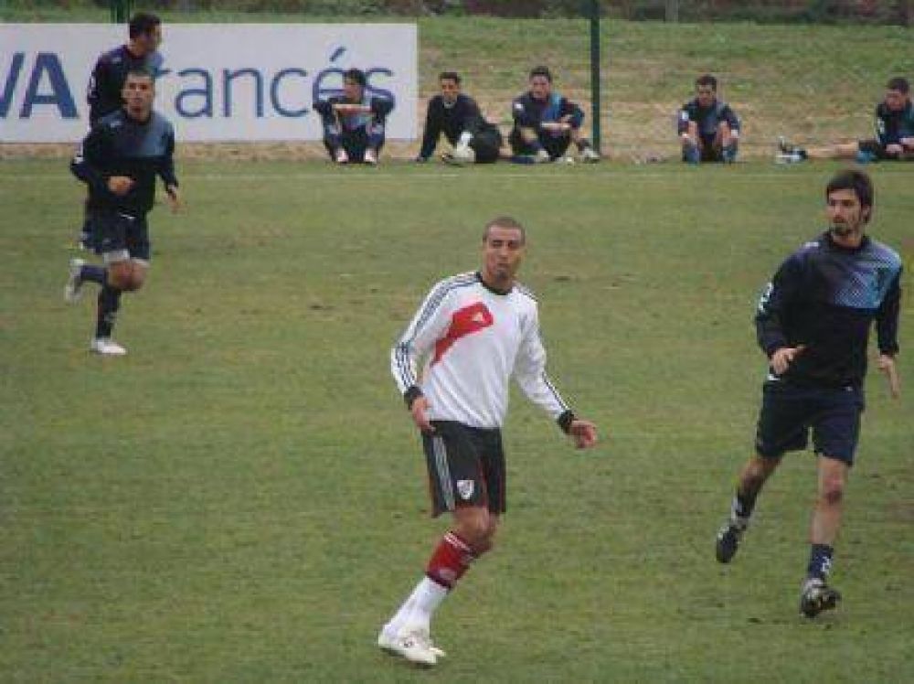 Alvarado no se achic� con River y le rob� un empate