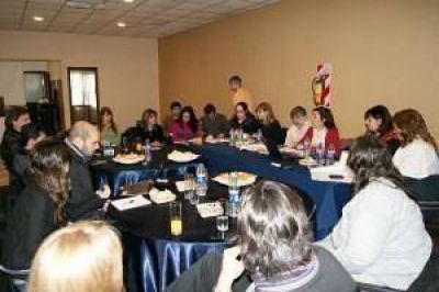 La Ministra de Educaci�n comparti� un desayuno con la prensa de R�o Grande