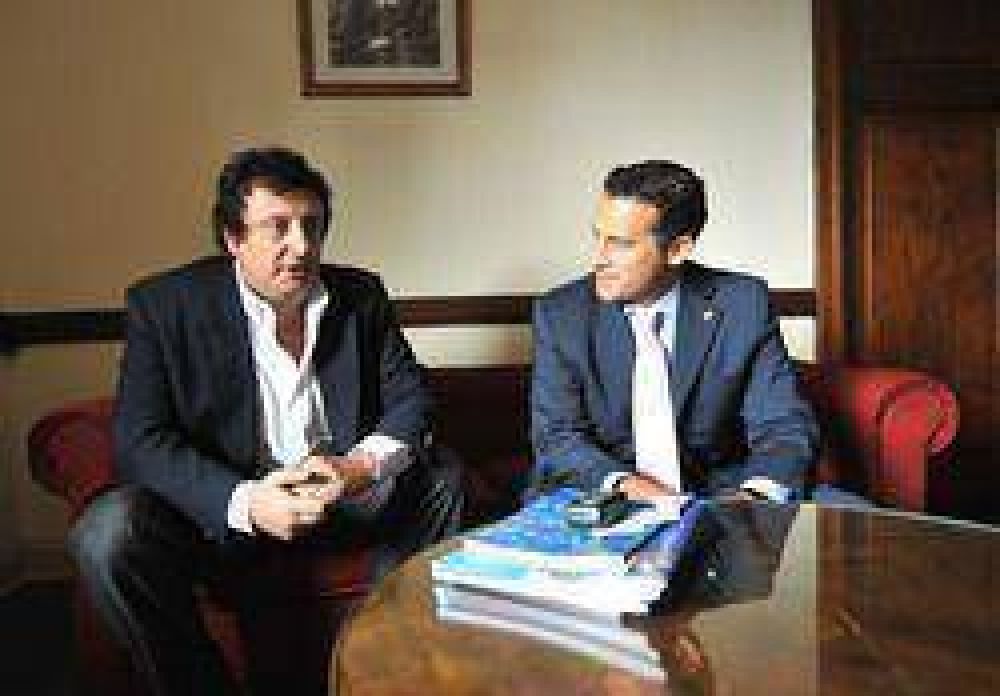 La Escuela de Gobierno se entrevist� con el Instituto Nacional de Capacitaci�n Pol�tica (Incap)