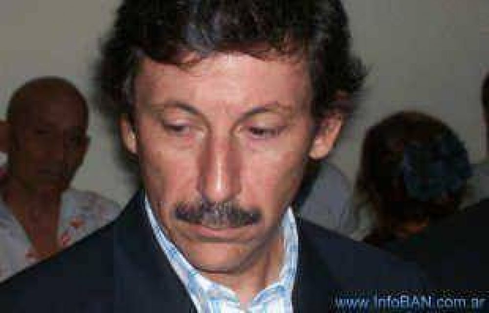 Posse mira a la justicia Posse: 