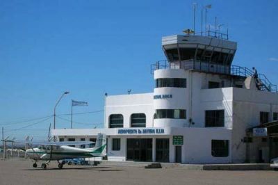 Recorrida por el aeropuerto de Roca