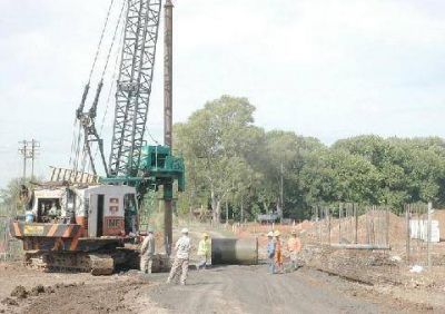 Aumentan el peaje en Acceso Oeste con la promesa de obras en ruta 7