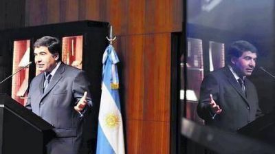 Echegaray critic� al fiscal y defendi� el papel de la AFIP