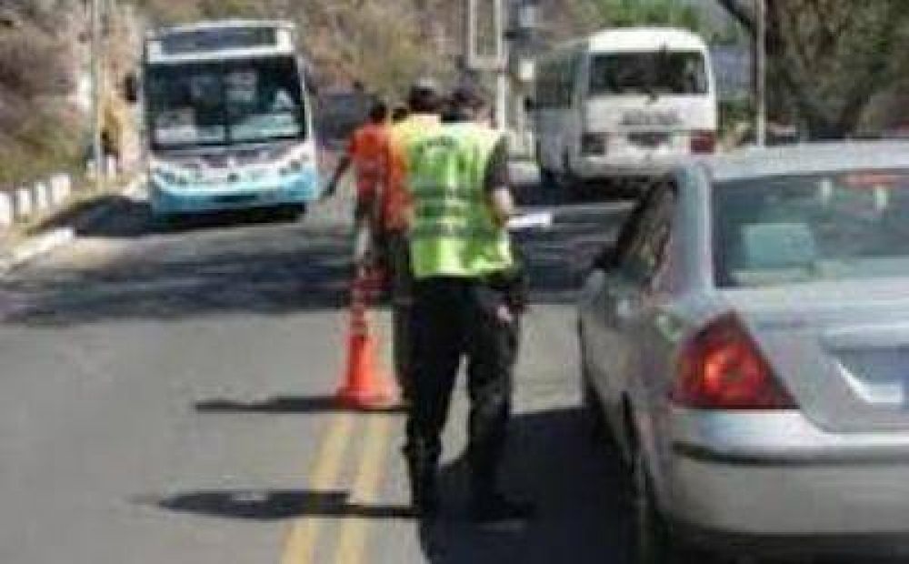 39 veh�culos fueron retenidos este fin de semana