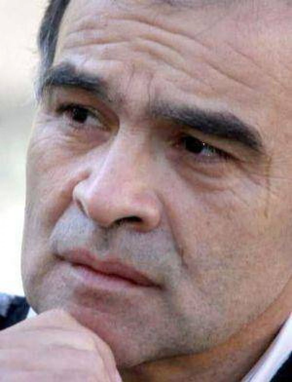 Tras una dura pelea con Lima, se fue Brizuela de la DGE