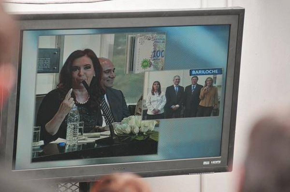  Por teleconferencia, la presidenta inaugur� laboratorio en Bariloche
