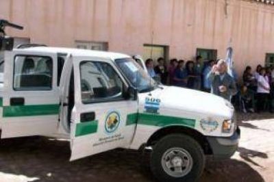 Humahuaca: Hospital �Gral. Manuel Belgrano� recibi� camioneta 0 Km. para APS.