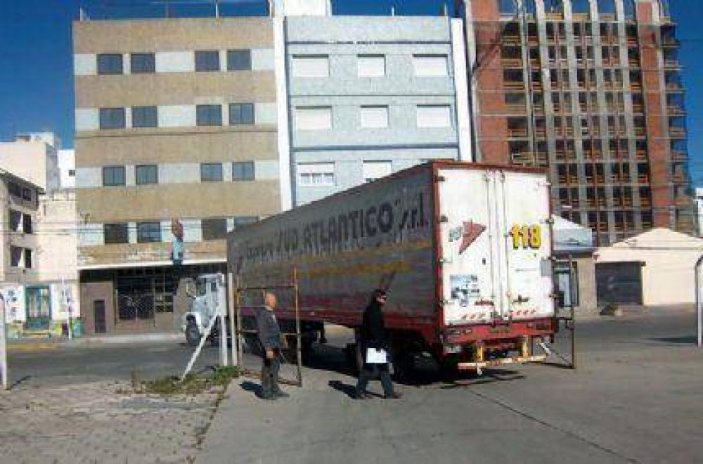 Pulti, Scioli, Moyano y Aldrey Iglesias son involucrados en la desaparici�n de 38 m�quinas tragamonedas