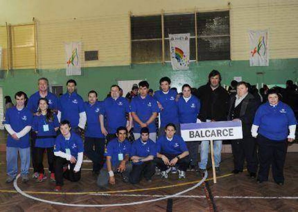 Cooperativa El�ctrica de Balcarce auspici� las Olimpiadas Especiales de Hockey