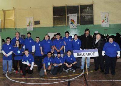 Cooperativa El�ctrica de Balcarce auspici� las Olimpiadas Especiales de Hockey