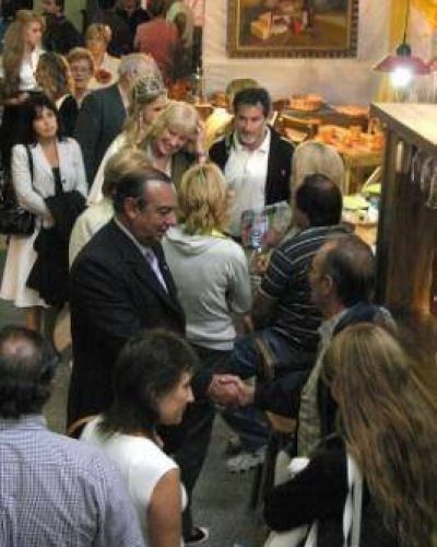 La Fiesta del Trigo empez� bajo el agua.