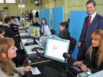 En Tres Arroyos, los extranjeros podr�n tramitar el DNI digital