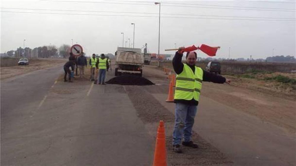 Iniciaron las obras de bacheo