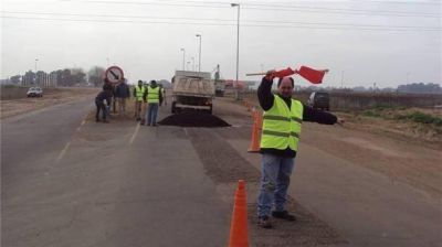 Iniciaron las obras de bacheo