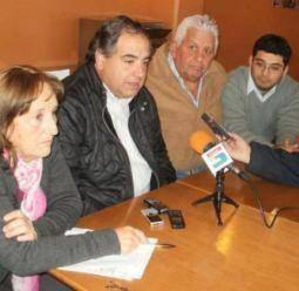 �La creaci�n desmedida de SAPEM devast� la econom�a riojana�