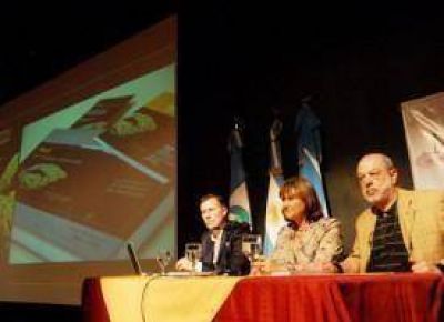 Yeil: un libro y una definici�n pol�tica importante