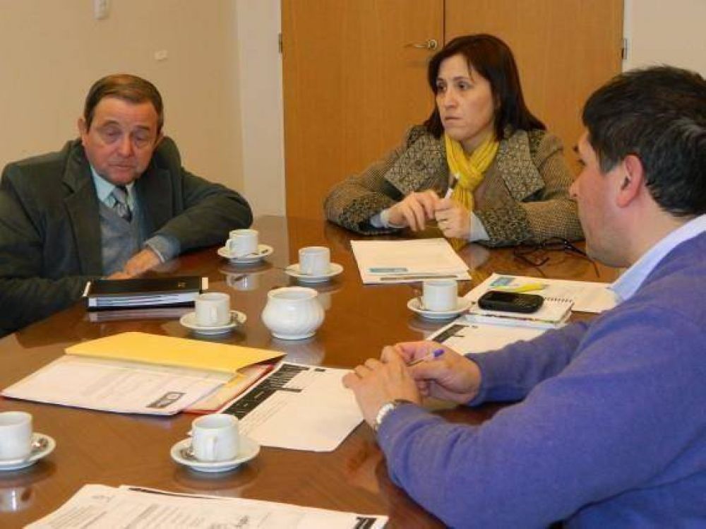 La Ministra de Salud recibi� al Intendente de Justo Daract
