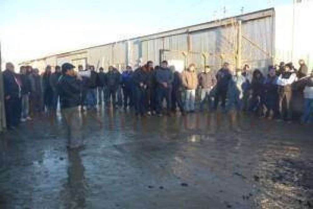 Reclamo salarial: Crece el malestar entre los trabajadores municipales
