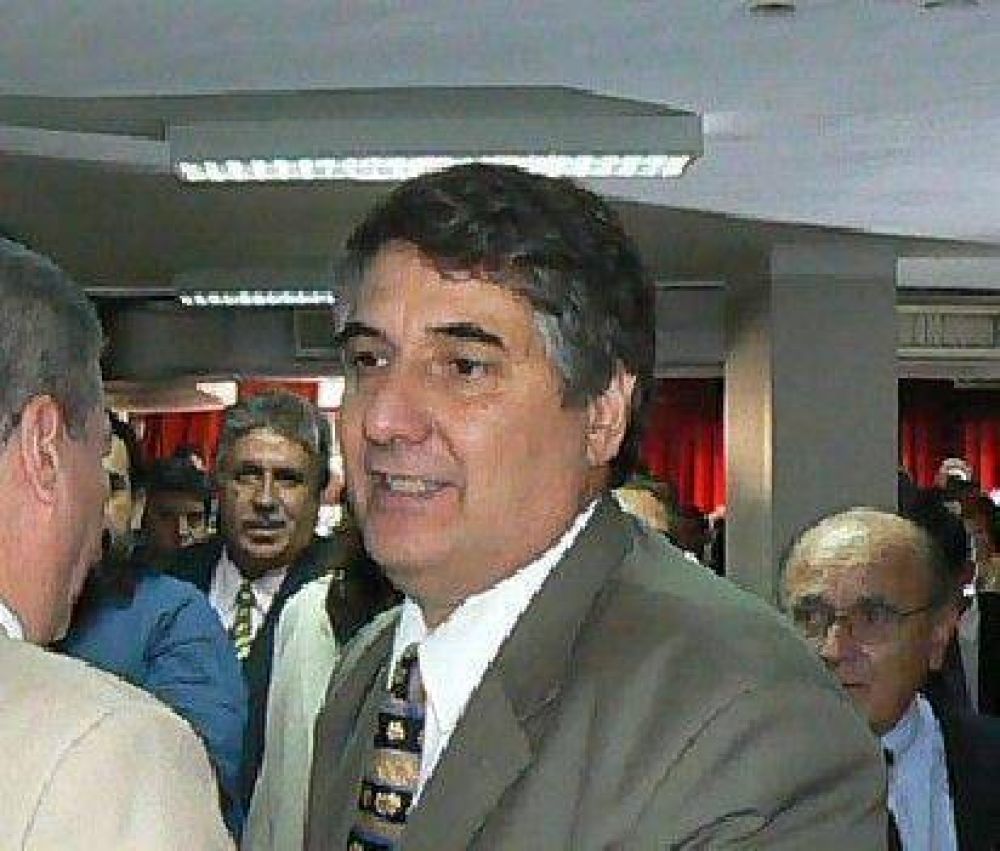 �La pol�tica del FCS nos va a llevar en unos meses a un caos social�.