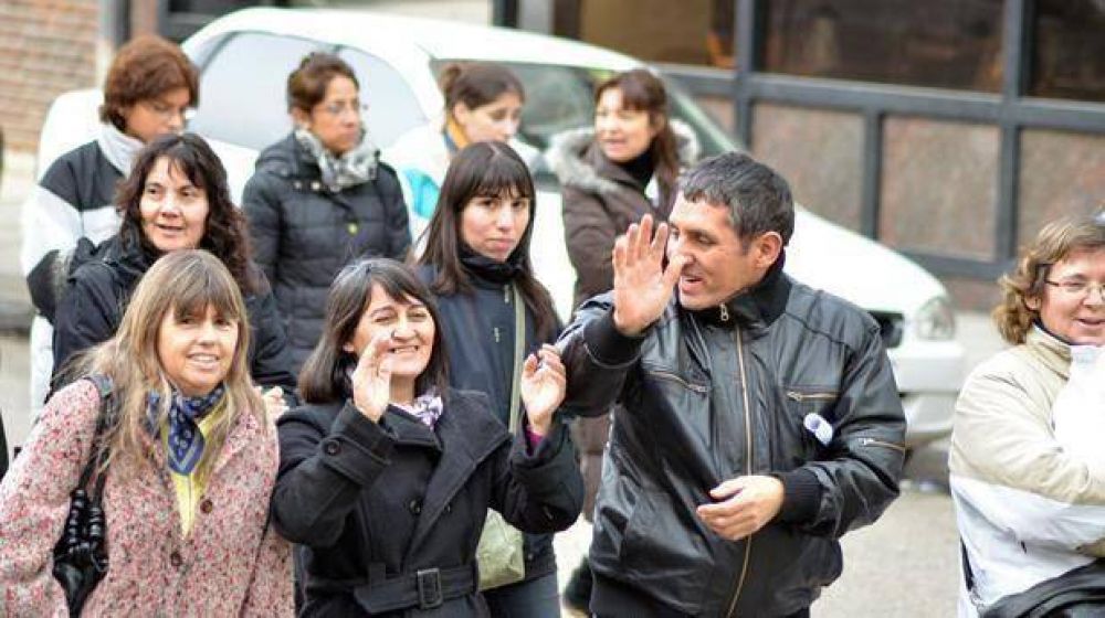Docentes de Comodoro proponen otro paro