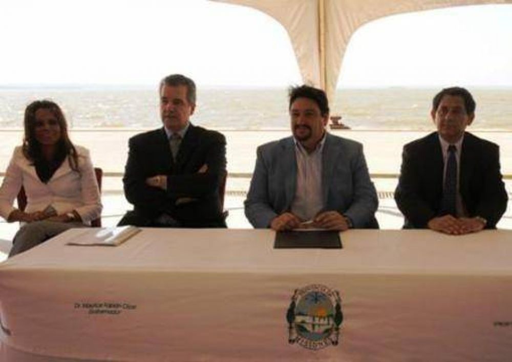 Closs convoc� a empresarios de la madera a salir a la b�squeda de nuevos mercados