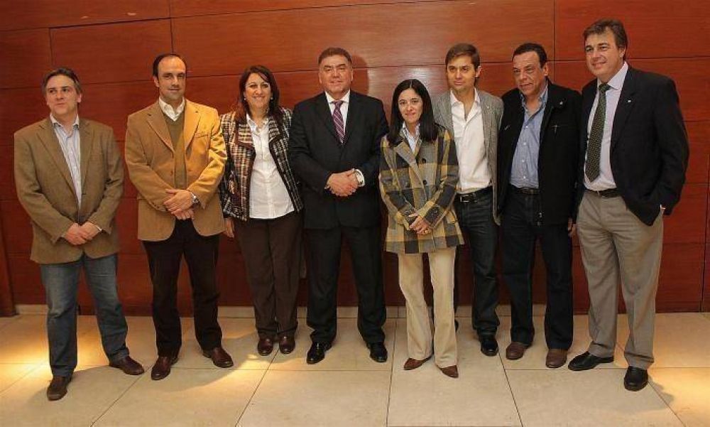 C�ffaro en la creaci�n de una red de innovaciones de la gesti�n local
