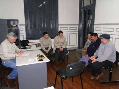 "A este gobierno la soberbia le impide ver los conflictos"