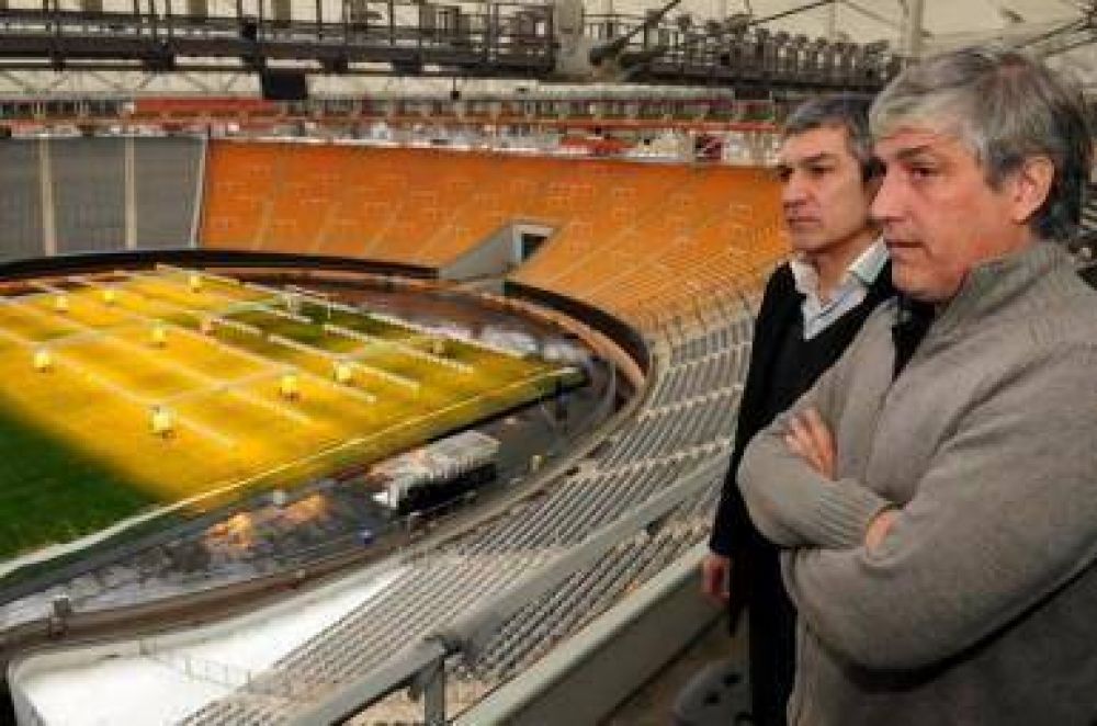 Refuerzan preparativos para el torneo Rugby Championship 2012