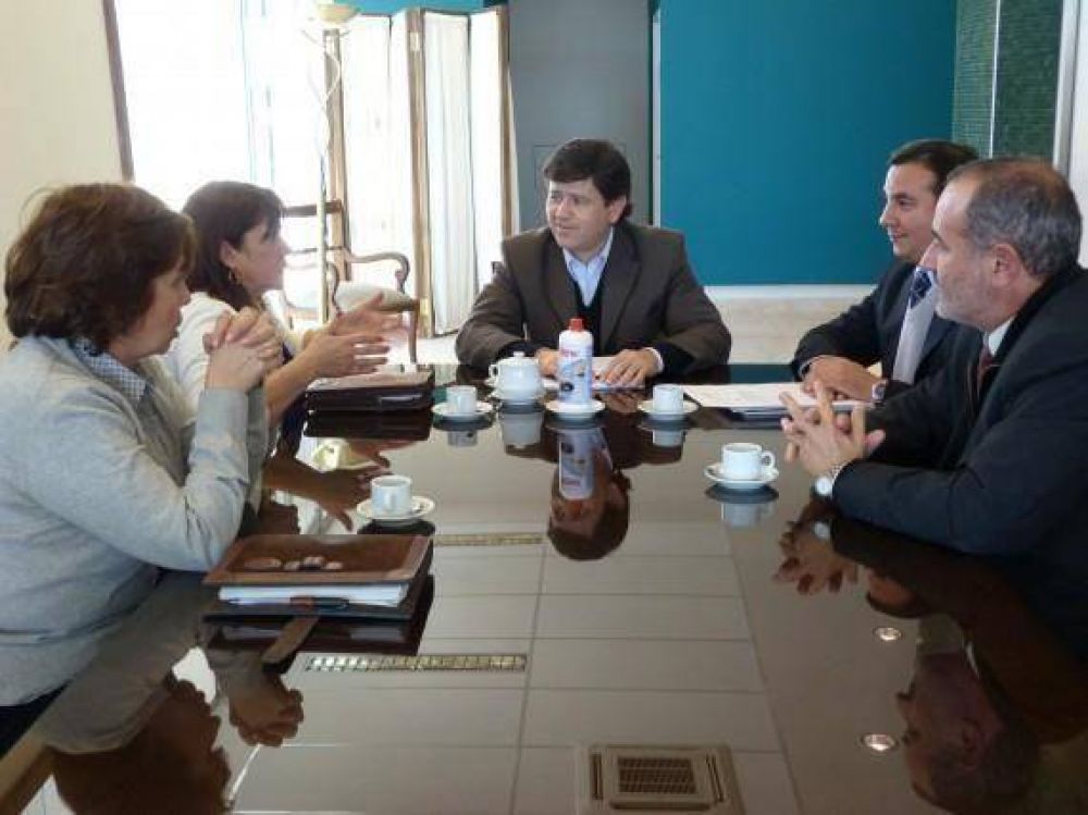Mones Ruiz recibi� a representantes del Colegio de Abogados y Procuradores de Villa Mercedes