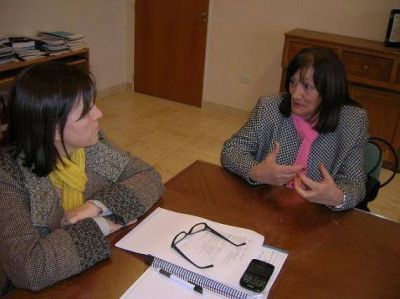 La ministra Nigra recibi� a la reconocida m�dica Susana Calero