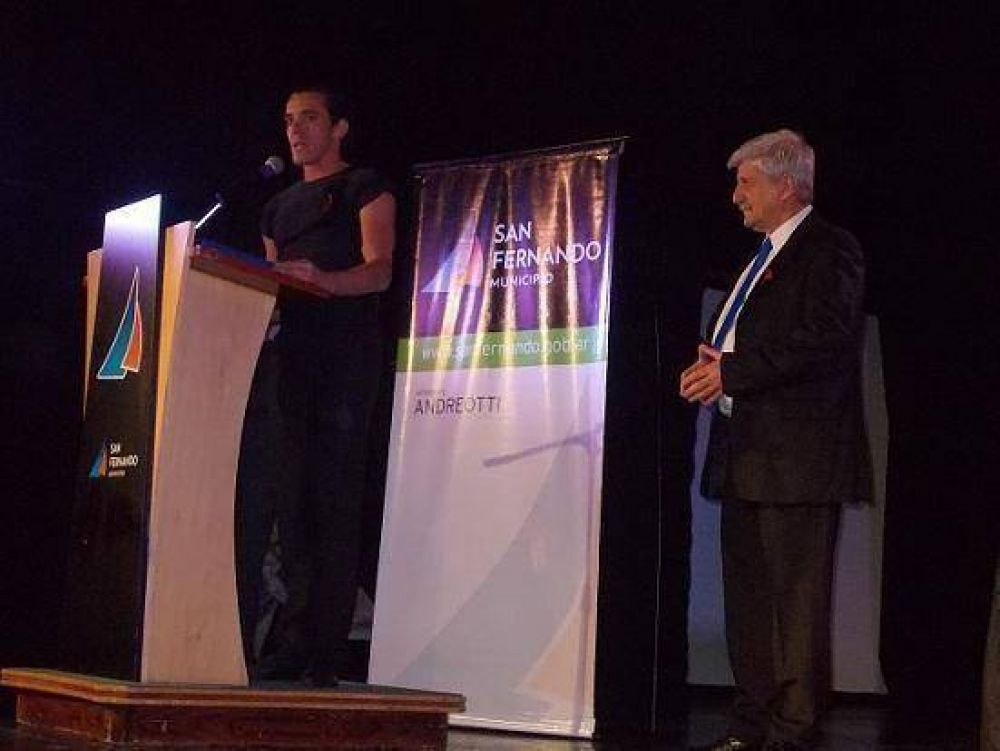 San Fernando present� el Programa VIH/SIDA junto a Maximiliano Guerra