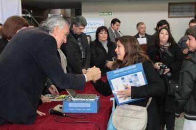 Alumnos de 100 escuelas ya recibieron sus netbooks