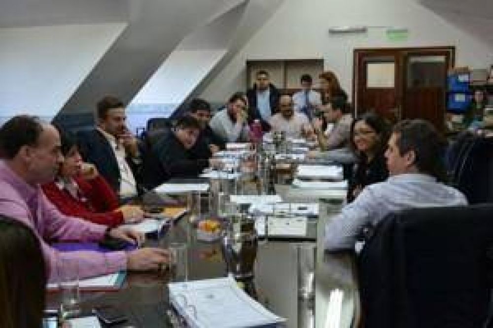 La Legislatura re�ne consenso para avanzar en una Ley de Partidos Pol�ticos y el sistema electoral