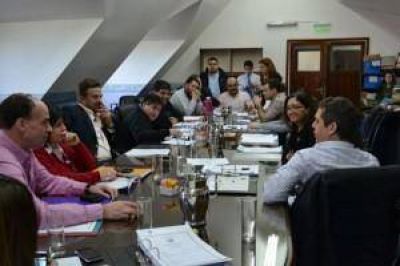 La Legislatura re�ne consenso para avanzar en una Ley de Partidos Pol�ticos y el sistema electoral