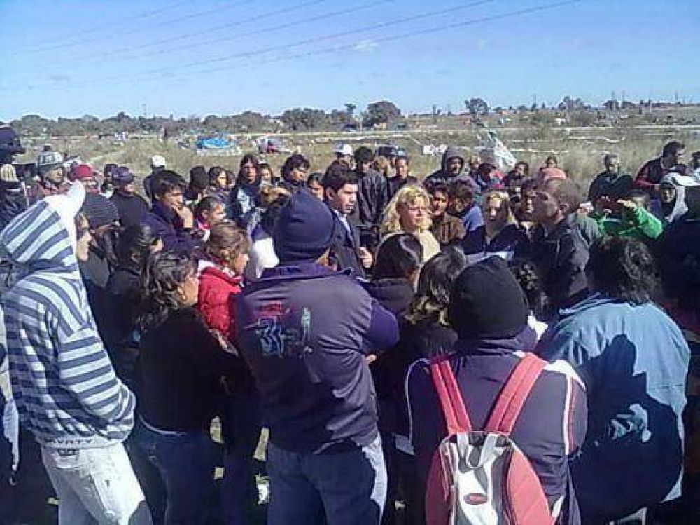 "Trabajamos en una contrapropuesta, pero en esa discusi�n tambi�n se tiene que sentar la Provincia y el Municipio"
