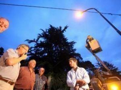 Bonifatti confirm� que algunos barrios de Mar del Plata empezaron a pagar una contribuci�n por mejoras en el alumbrado p�blico