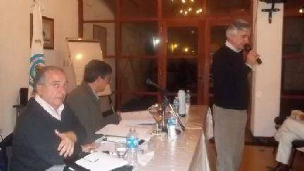 Concurrida charla en la sede de la Sociedad Rural de Mar Chiquita