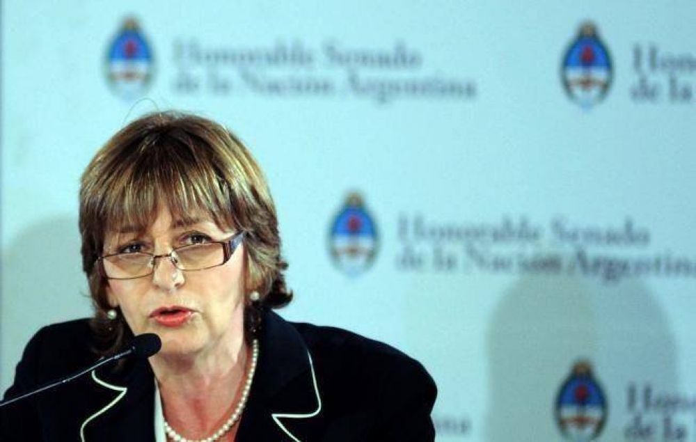 Gils Carb� recomend� que el Gobierno no toque los fondos judiciales