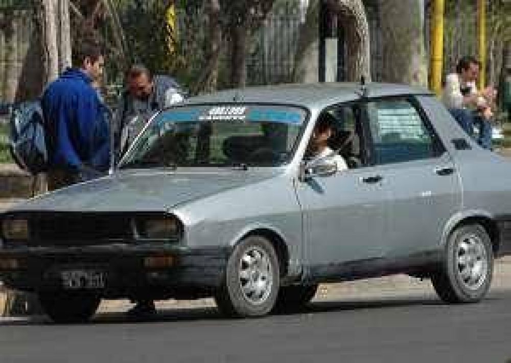 Frenaron el blanqueo de los remises en Caucete