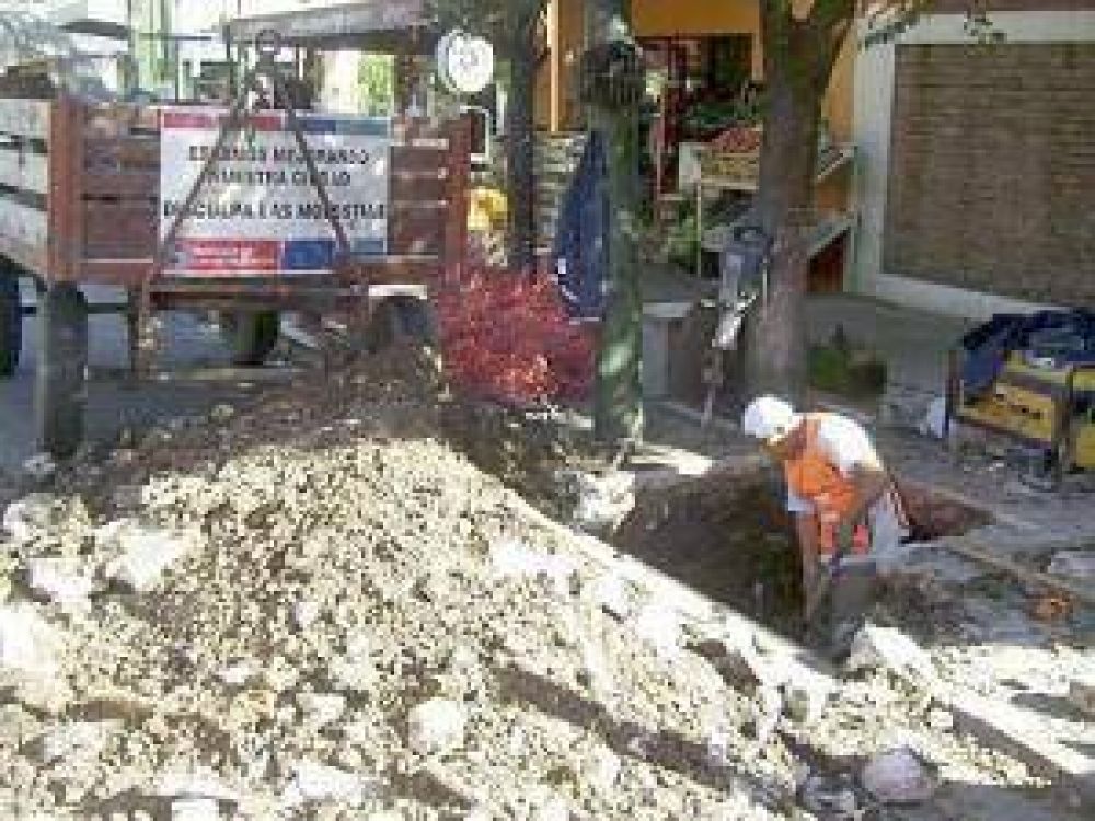 Despejan bocas de tormenta para que no se inunden las calles