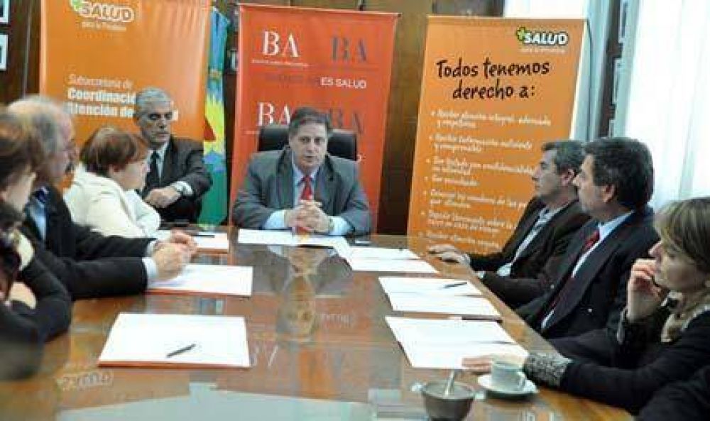 Firm� un acuerdo con los gremios para reducir los hechos de violencia en hospitales 