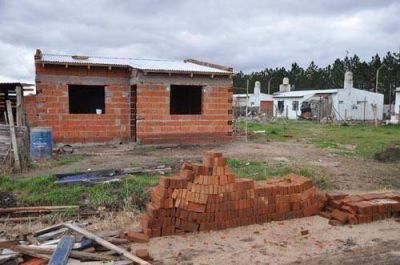 Contrapunto entre la Municipalidad y las cooperativas de Vera