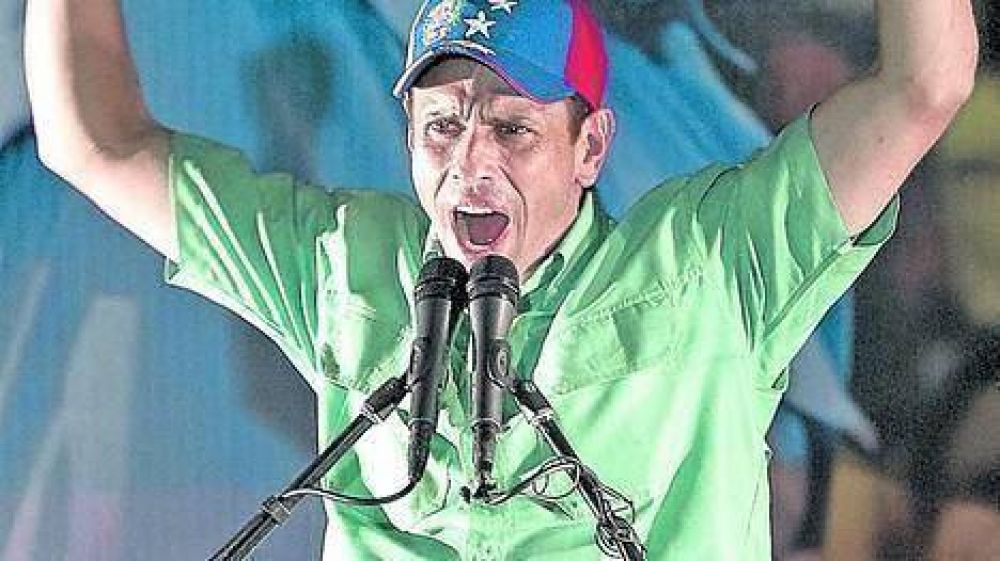 Venezuela: pol�mica por una gorra del opositor Capriles