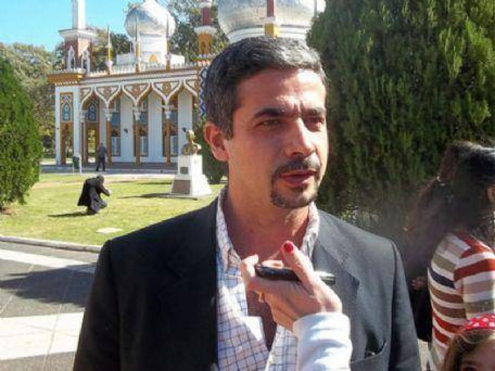 Santiago Martorelli: �Es necesario que haya un partido pol�tico que se comunique con la gente�  