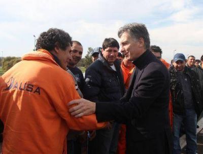 Macri inaugur� una nueva bajada en la autopista Illia