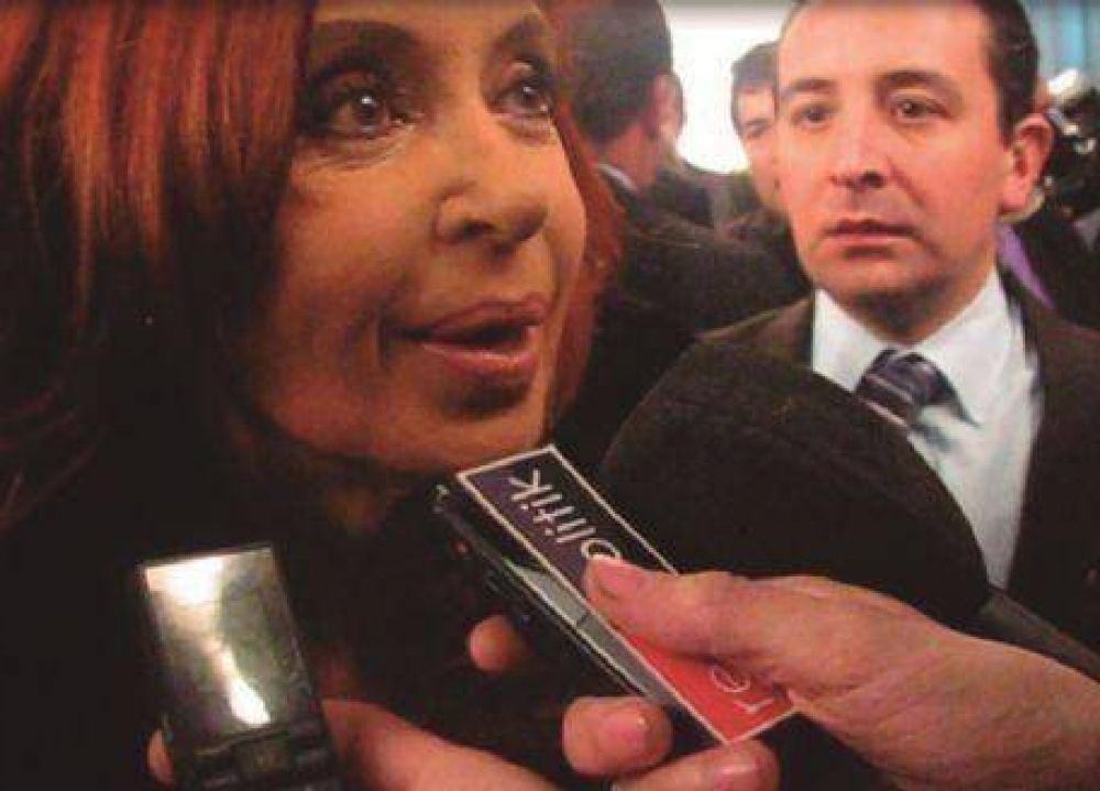 Cristina Fern�ndez de Kirchner visit� Ensenada: �Los que m�s deben cuidar esto son los trabajadores�