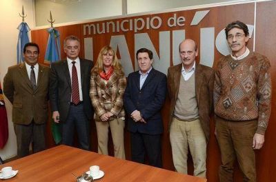 IMPORTANTE CONVENIO ENTRE EL MUNICIPIO Y LA FEDERACI�N BIOQU�MICA DE BUENOS AIRES